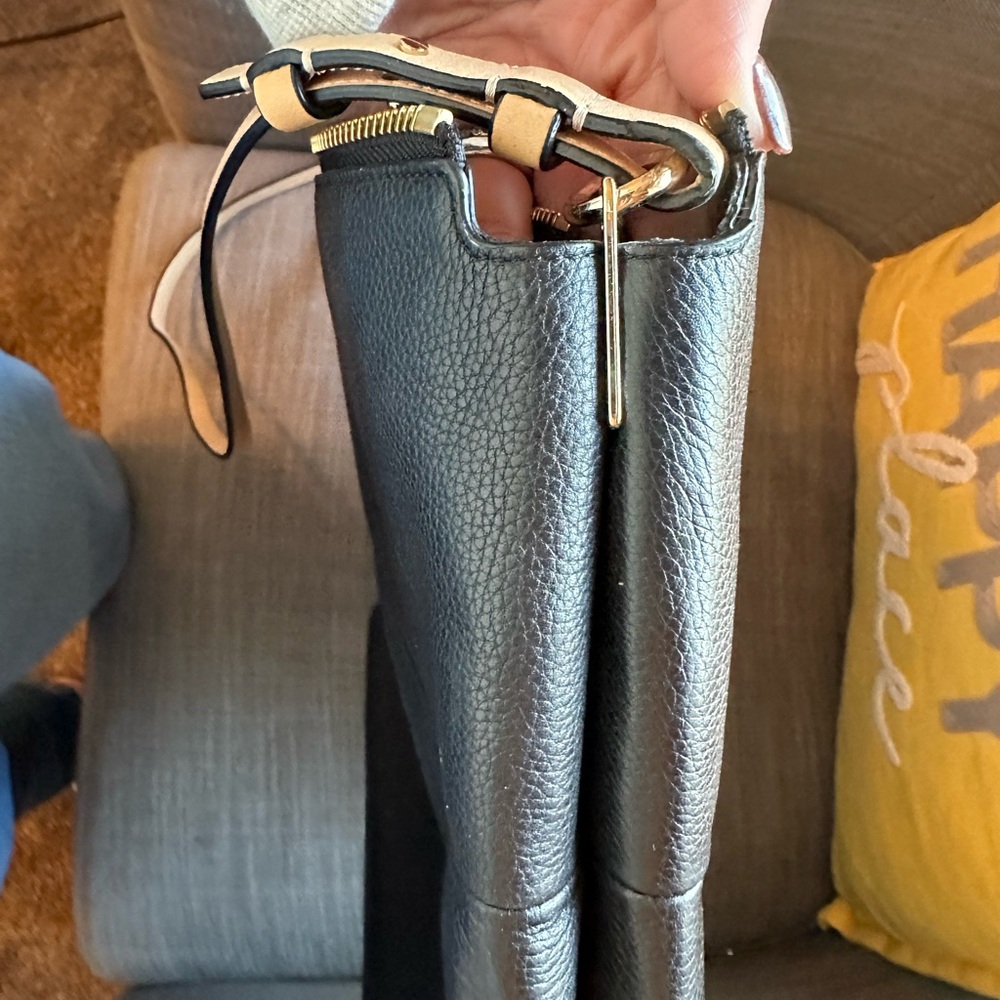 Coach Pebbled Leather Highrise handbag 30473 - Picture 3 of 12